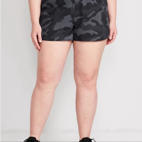 NWT OLD NAVY Mid-Rise StretchTech Dolphin-Hem Run Shorts 3-inch inseamXTRA LARGE - Picture 6 of 9